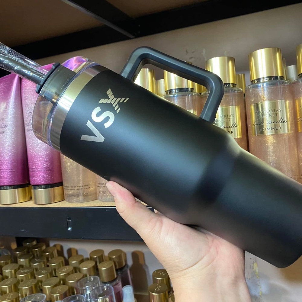 ♥️NWT, Victoria’s Secret tumbler 30oz VSX♥️